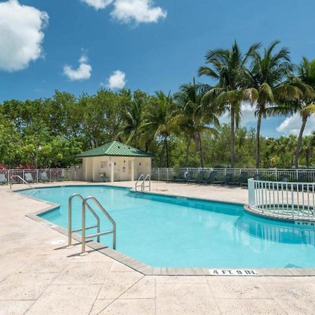 Sunrise Suites Grand Bahama Suite #106 Кей Уест Екстериор снимка